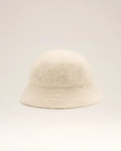 Bob Rivet Blanc Ami de Coeur En Laine