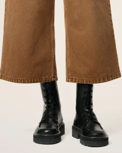 Boots Noires A Lacets A Bout Anatomique En Cuir