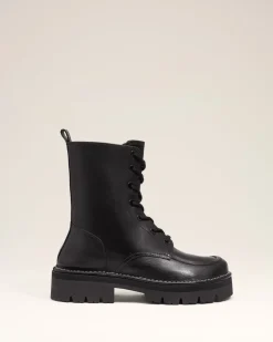 Boots Noires A Lacets A Bout Anatomique En Cuir