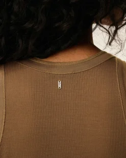 Debardeur Marron Avec Patte Boutonnée En Jersey