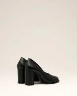 Escarpins Piano Noires A Bout Anatomique En Cuir